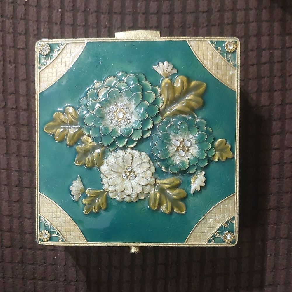 Vintage Floral Compact Trinket Case